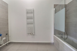 
                                                                                        Vente
                                                                                         3 pièces 62m² - proche métro - Terrasse