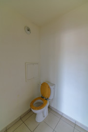 
                                                                                        Vente
                                                                                         3 pièces