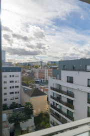 
                                                                                        Vente
                                                                                         3 pièces