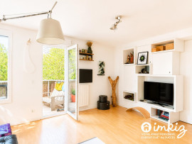 
                                                                                        Vente
                                                                                         3 pièces avec  terrasse parking ascenseur 17e