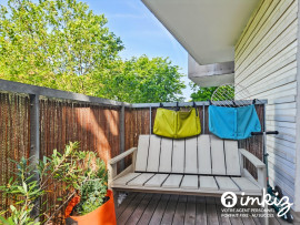 
                                                                                        Vente
                                                                                         3 pièces avec  terrasse parking ascenseur 17e