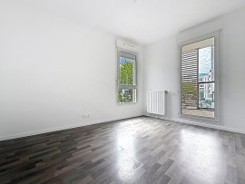 
                                                                                        Vente
                                                                                         3 pièces de 60,5m² dans immeuble récent avec balcon et parking