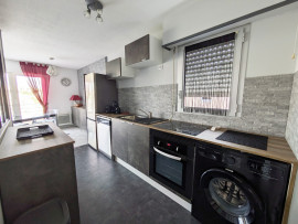 Vente
3 pièces dernier étage Nice ouest avec terrasse et piscine VUE MER