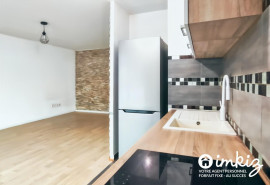 
                                                                                        Vente
                                                                                         3 pièces lumineux avec parking