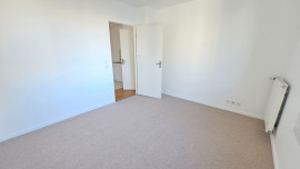 
                                                                                        Vente
                                                                                         3 PIECES TRES BON ETAT