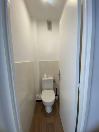 
                                                                                        Colocation
                                                                                         4 Chambres dispos dans belle coloc refaite à neuf