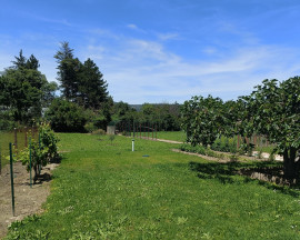 Vente
4 pièces + 2 chambres et piscine