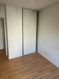 Location
4 pièces 3 chambres