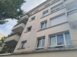 
                                                                                        Location
                                                                                         4 pièces 3 chambres