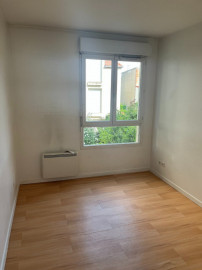 Location
4 pièces