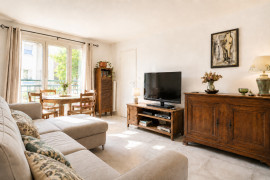 
                                                                                        Vente
                                                                                         4 Pièces Lumineux de 82m² avec Jardin 120m²