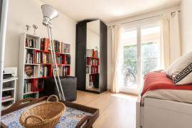 
                                                                                        Vente
                                                                                         4 Pièces Lumineux de 82m² avec Jardin 120m²