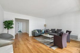 
                                                                                        Vente
                                                                                         4 PIECES PARFAIT ETAT