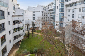 
                                                                                        Vente
                                                                                         4 PIECES PARFAIT ETAT