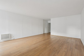 
                                                                                        Vente
                                                                                         4 PIECES PARFAIT ETAT