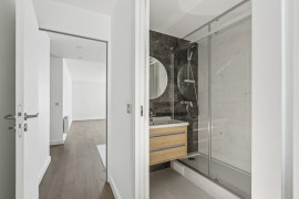 
                                                                                        Vente
                                                                                         4 PIECES PARFAIT ETAT