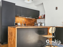 
                                                                                        Vente
                                                                                         46m² -Coup de coeur-charme, cachet, fonctionnalité