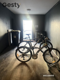 
                                                                                        Colocation
                                                                                         3 ch avec sdb privée, coliving Rennes centre