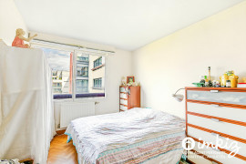 
                                                                                        Vente
                                                                                         5 pièces calme et lumineux , proche Parc