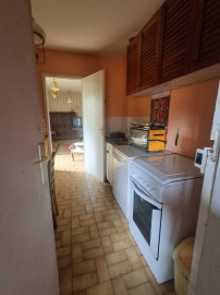 
                                                                                        Vente
                                                                                         68 rue AMAURY DE LA SELLE/MAISON 75M2