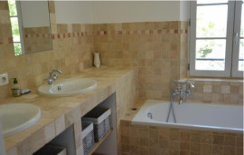 
                                                                                        Vente
                                                                                         Idéal investisseur : Villa avec piscine (occupée)
