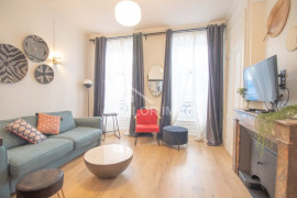 
                                                                        Location
                                                                         9 Rue des Quatre Chapeaux