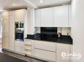 
                                                                                        Vente
                                                                                         94m²-traversant, suite parentale, parking possible