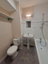 
                                                                                        Location
                                                                                         A LOUER 2 PIECES HOPITAL CENTRAL