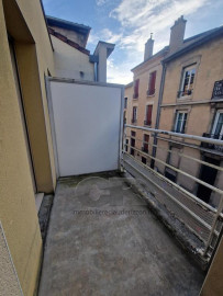 
                                                                                        Location
                                                                                         A LOUER 2 PIECES HOPITAL CENTRAL