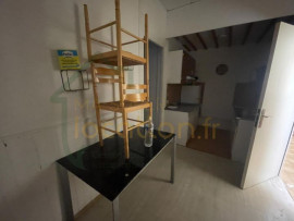 
                                                                                        Location
                                                                                         À louer - Appartement meublé de  24 m²