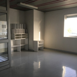 
                                                                                        Location
                                                                                         À louer - Bureau de 1400 m² à Saint-Florent-sur Cher (18)