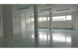 
                                                                                        Location
                                                                                         À louer - Bureau de 1400 m² à Saint-Florent-sur Cher (18)