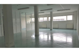 
                                                                                        Location
                                                                                         À louer – Bureau de 1400 m² à Saint-Florent-sur Cher (18)