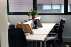 
                                                                                        Location
                                                                                         À louer – Bureaux dans un espace de travail partagé dans le centre-ville de Reims – Marne (51)