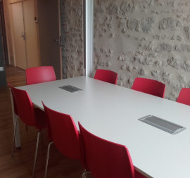 
                                                                                        Location
                                                                                         À louer - bureaux de 200 m² à Nevers