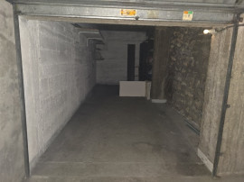 
                                                                                        Location
                                                                                         À louer – Double box sécurisé d'environ 18 m²