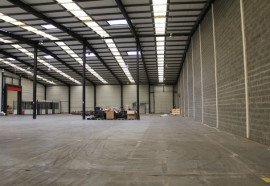 
                                                                                        Location
                                                                                         À louer – entrepôt entre 1 120 et 1 460 m² à Avelin