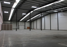 
                                                                                        Location
                                                                                         À louer – entrepôt entre 1 120 et 1 460 m² à Avelin