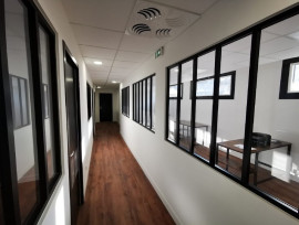 
                                                                                        Location
                                                                                         À louer – Espace de coworking et bureaux privés de 11 à 45 m² à Tours – Indre-et-Loire (37)