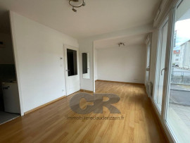 
                                                                                        Location
                                                                                         A LOUER F1B PROCHE IUT CHARLEMAGNE