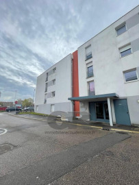 
                                                                                        Location
                                                                                         A LOUER F1B PROCHE IUT CHARLEMAGNE