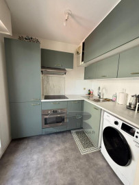 
                                                                                        Location
                                                                                         A LOUER F2 avec Box en sous-sol
