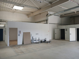 
                                                                                        Location
                                                                                         À LOUER   LOCAL COMMERCIAL DE 670 m2   SAINT-AMAND VILLAGES 
