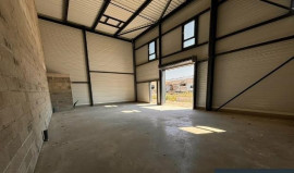 
                                                                                        Vente
                                                                                         À louer – Local d'activités de 104 m² à Vedène – Vaucluse (84)