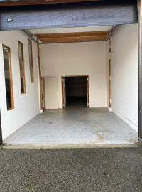 
                                                                                        Location
                                                                                         À louer – Local d'activités de 215 m² dans le village des métiers d'Avignon – Vaucluse (84)