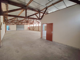
                                                                                        Location
                                                                                         À louer – Local d'Activités de 300 m² au sud de Rouen – Seine-Maritime (76)
