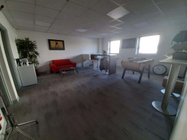 
                                                                                        Location
                                                                                         À louer – Local d'activités de 690 m² à Argenteuil – Val d'Oise (95)