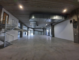 
                                                                                        Location
                                                                                         À Louer – Local d'activités de 832 m² à Colombes – Hauts-de-Seine (92)