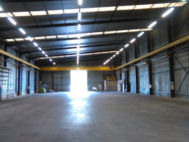 
                                                                                        Location
                                                                                         À Louer – Local d'Activités ou de Stockage de 812 m² à Ruitz – Pas-de-Calais (62)
