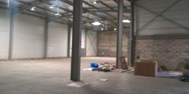 
                                                                                        Location
                                                                                         À louer - Local Industriel de 1 500 m² à Perpignan Est